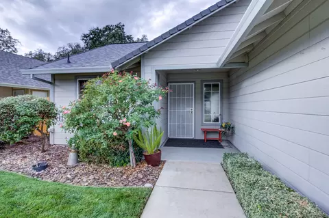 294 Mammoth Path, Redding, CA 96003 photo 2