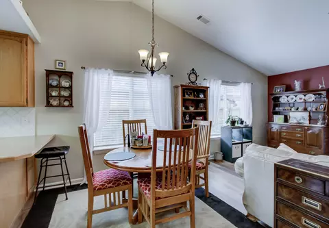 294 Mammoth Path, Redding, CA 96003 photo 8