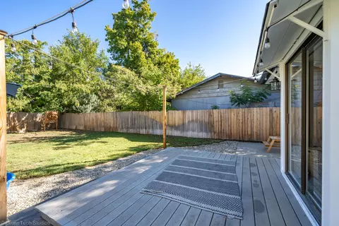 2716 S Bonnyview Rd, Redding, CA 96001 photo 32