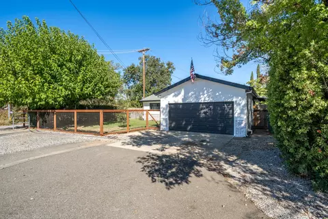2716 S Bonnyview Rd, Redding, CA 96001 photo 47