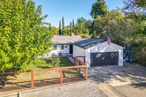 2716 S Bonnyview Rd, Redding, CA 96001 photo 1
