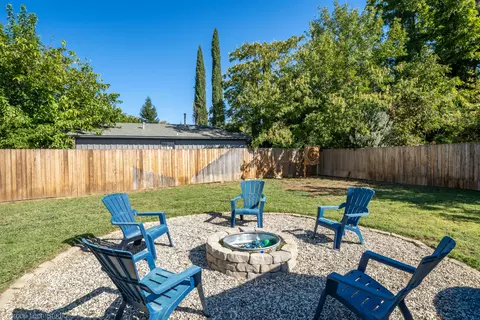 2716 S Bonnyview Rd, Redding, CA 96001 photo 38