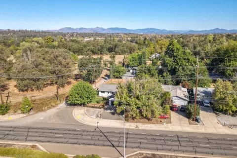 2716 S Bonnyview Rd, Redding, CA 96001 photo 46