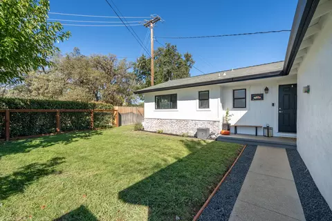 2716 S Bonnyview Rd, Redding, CA 96001 photo 4