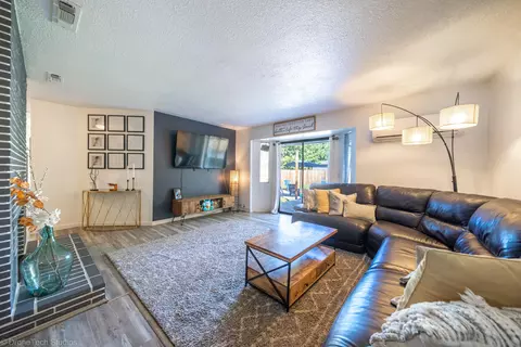 2716 S Bonnyview Rd, Redding, CA 96001 photo 9