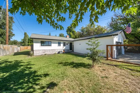 2716 S Bonnyview Rd, Redding, CA 96001 photo 3
