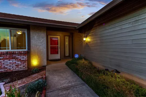 3894 Appalachian Way, Redding, CA 96001 photo 4