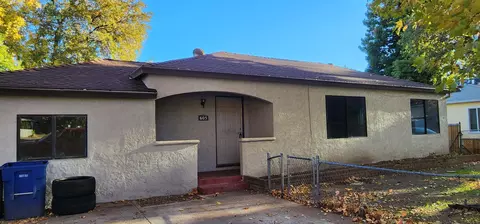 605 Loma St, Redding, CA 96003 photo 1