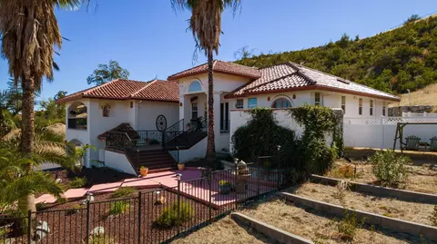 15685 Old Stage Coach Rd, Redding, CA 96001 photo 1