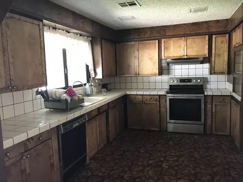 5810 Live Oak Ln, Redding, CA 96001 photo 17