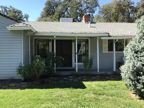 5810 Live Oak Ln, Redding, CA 96001 photo 3