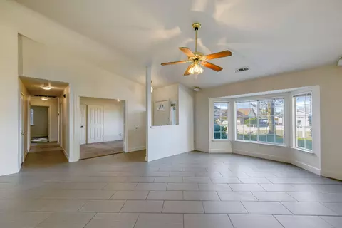 1587 Lavender Way, Redding, CA 96003 photo 18