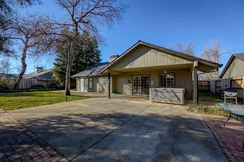 1587 Lavender Way, Redding, CA 96003 photo 8