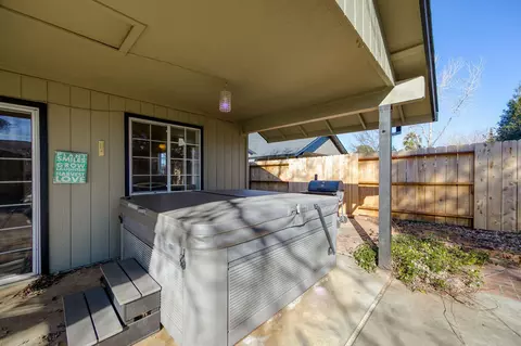 1587 Lavender Way, Redding, CA 96003 photo 14