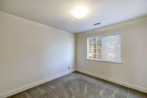 1587 Lavender Way, Redding, CA 96003 photo 32