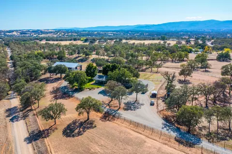 16495 Ridge Rd, Red Bluff, CA 96080 photo 3