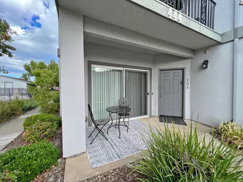 444 Ridgecrest Trl #121, Redding, CA 96003 photo 2