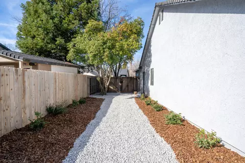 5881 Shadow Glen Dr, Redding, CA 96003 photo 28