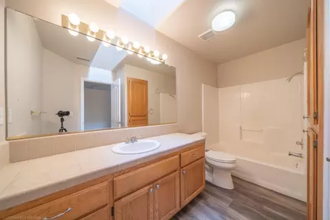 5881 Shadow Glen Dr, Redding, CA 96003 photo 12