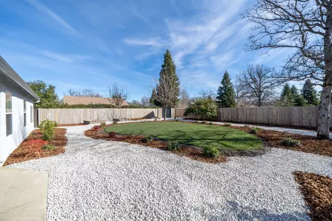 5881 Shadow Glen Dr, Redding, CA 96003 photo 22