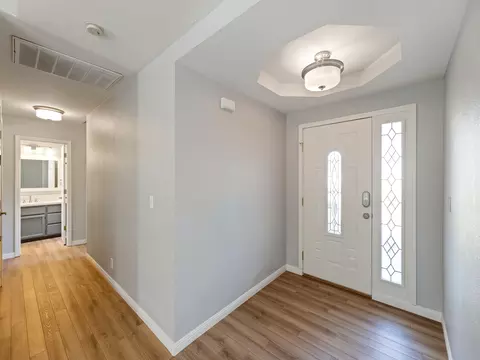 2865 Howard Dr, Redding, CA 96001 photo 2