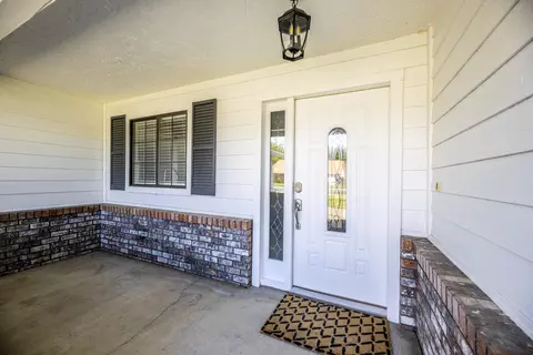 2865 Howard Dr, Redding, CA 96001 photo 1