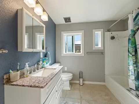 495 Smile Pl, Redding, CA 96001 photo 10
