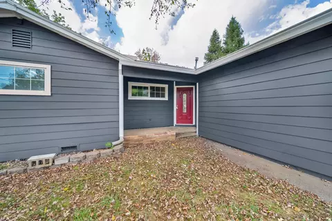 4570 E Bonnyview Rd, Redding, CA 96001 photo 4