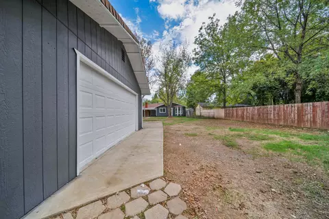 4570 E Bonnyview Rd, Redding, CA 96001 photo 23