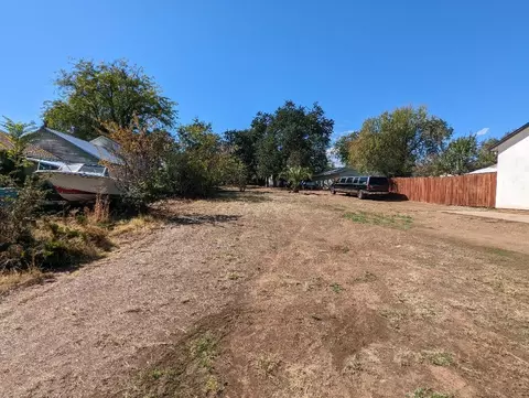 2224 Waldon St, Redding, CA 96001 photo 3