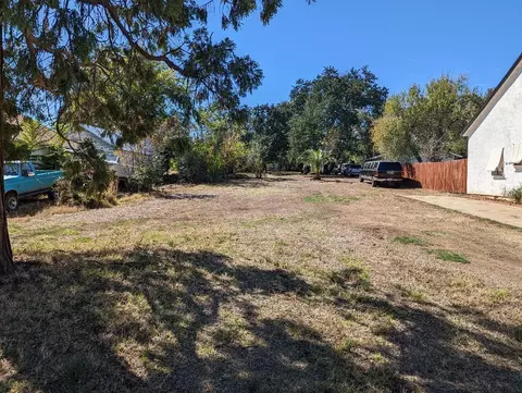 2224 Waldon St, Redding, CA 96001 photo 4