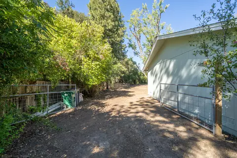 21848 Berkeley Dr, Palo Cedro, CA 96073 photo 46