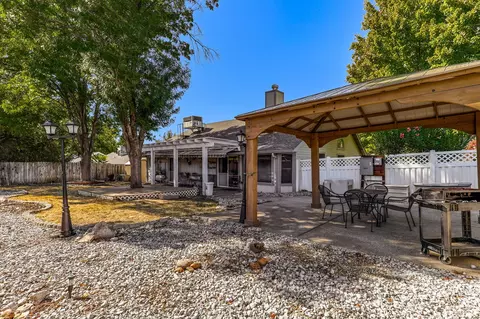 1226 Edgewood Dr, Redding, CA 96003 photo 34