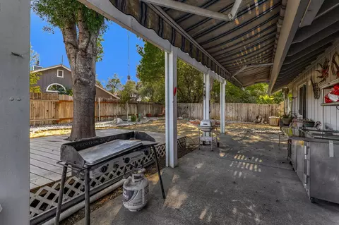 1226 Edgewood Dr, Redding, CA 96003 photo 36