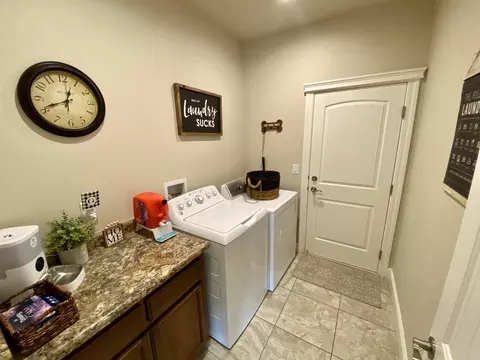 3246 Lemurian Rd, Redding, CA 96002 photo 18