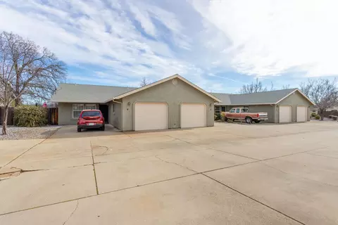 838 Cally Ct, Redding, CA 96003 photo 4