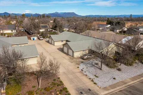 838 Cally Ct, Redding, CA 96003 photo 21