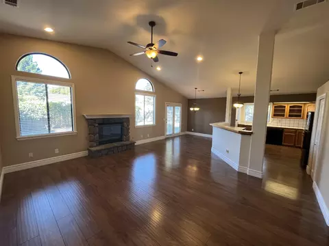 3536 Leonard St, Redding, CA 96002 photo 11