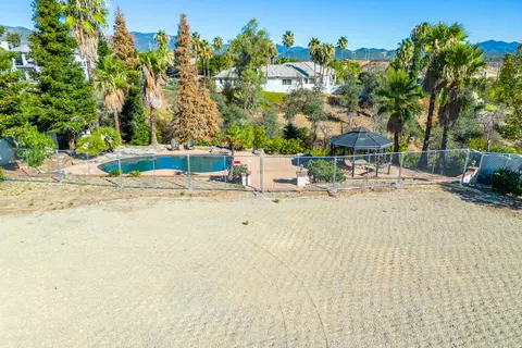 871 Santa Cruz Dr, Redding, CA 96003 photo 7