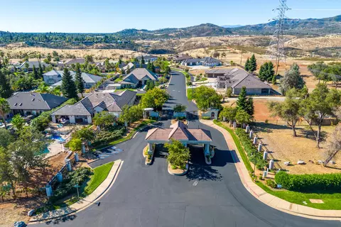 871 Santa Cruz Dr, Redding, CA 96003 photo 16