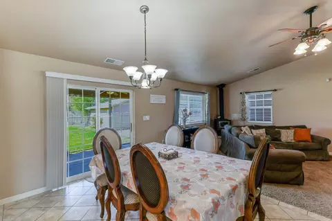 11886 Hardpan Ln, Redding, CA 96003 photo 8