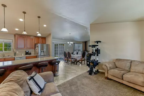 11886 Hardpan Ln, Redding, CA 96003 photo 23