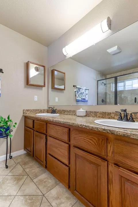 11886 Hardpan Ln, Redding, CA 96003 photo 16