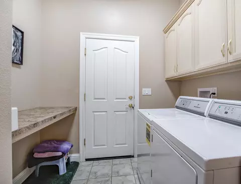 2675 Eel Dr, Redding, CA 96002 photo 16