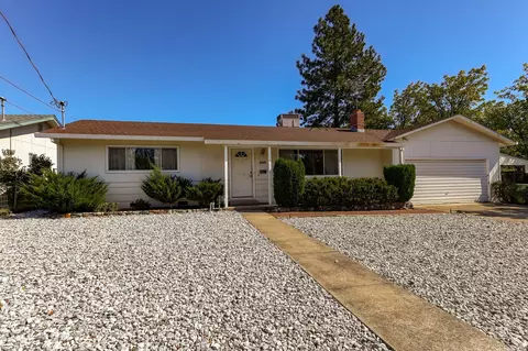 5840 Mountain View Dr, Redding, CA 96003 photo 1