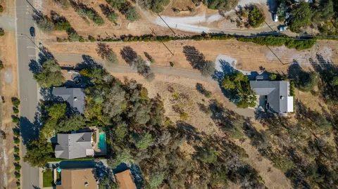 3591 Stokes Ct, Redding, CA 96001 photo 37