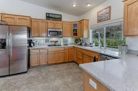 3591 Stokes Ct, Redding, CA 96001 photo 10