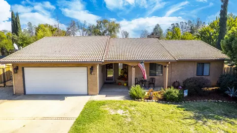 1453 Atajo Ct, Redding, CA 96003 photo 1