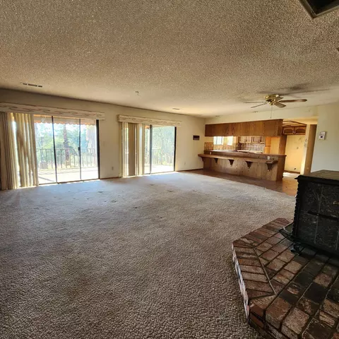 15091 Cloverdale Rd, Anderson, CA 96007 photo 9