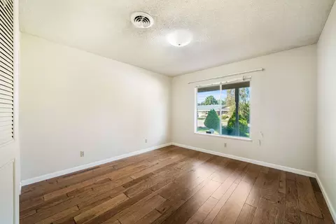 1139 Denton Way, Redding, CA 96002 photo 17
